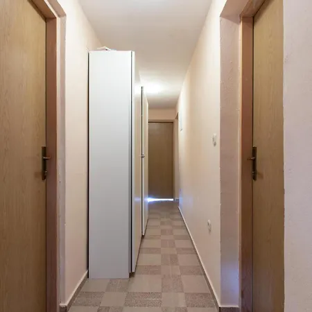 Gorgeous In With Wifi Apartment