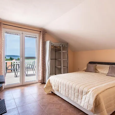Apartment Gorgeous In With Wifi Gornji Karin